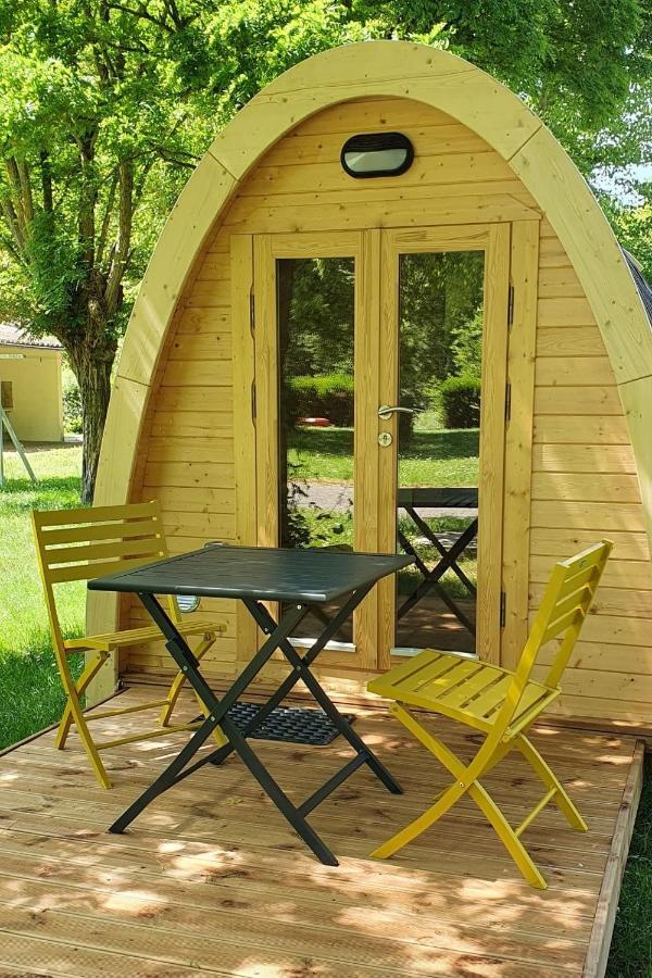 Cabane 2/3 Pers Au Camping Les Patis Nazelles-Negron Zewnętrze zdjęcie